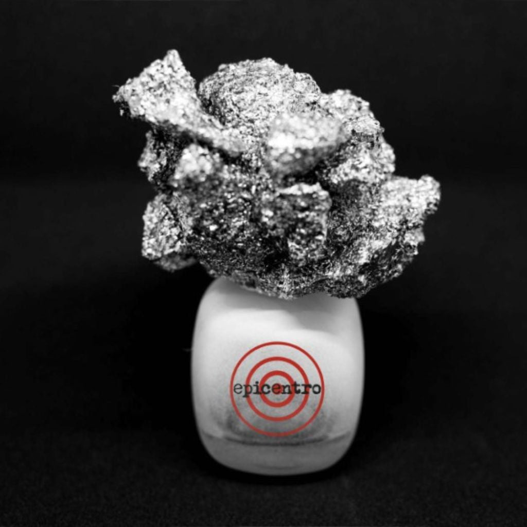 Filippo Sorcinelli Perfumes born in 2014; dedicated to the artistic passions of their creator:
Gothic art, music, photography…the fog.Shop at fragrapedia.com