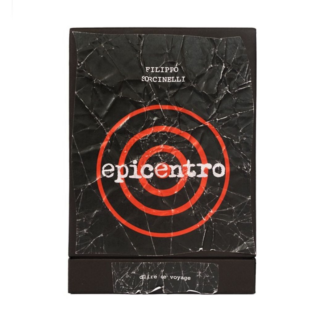 Filippo Sorcinelli Perfumes born in 2014; dedicated to the artistic passions of their creator:
Gothic art, music, photography…the fog.Shop at fragrapedia.com
